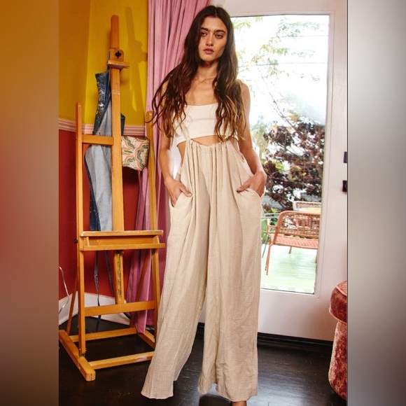 NWT Women’s Bucketlist light taupe boho wide leg solid knit textured suspenders - Picture 5 of 8